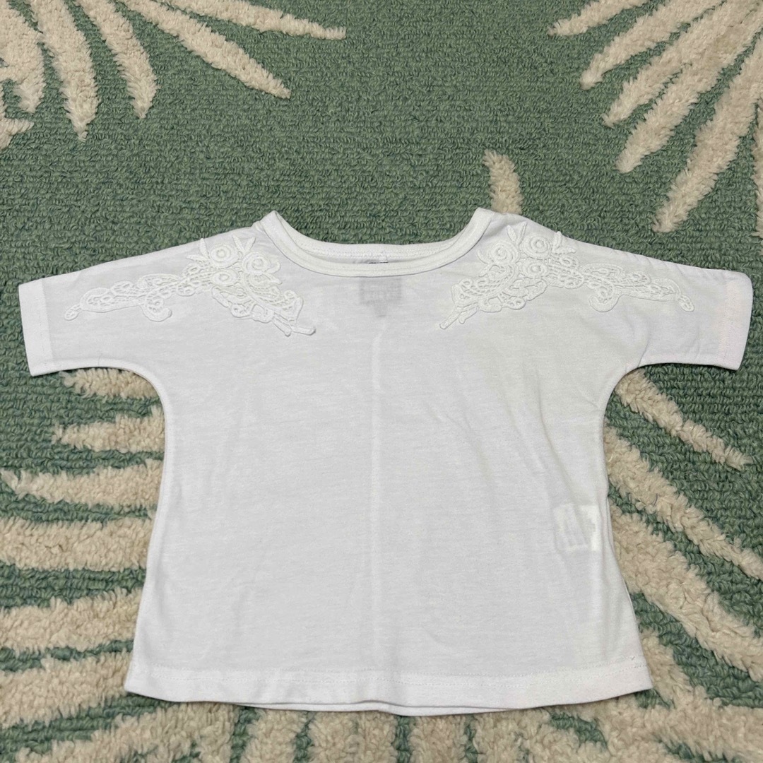 RUGGEDWORKS(ラゲッドワークス)のレースモチーフ付き　トップス キッズ/ベビー/マタニティのキッズ服女の子用(90cm~)(Tシャツ/カットソー)の商品写真