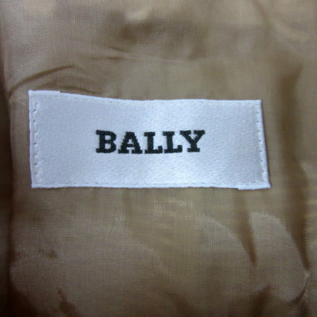 Bally(バリー)のバリー ノーカラージャケット 半袖 ミドル丈 ボーダー柄 34 ベージュ レディースのジャケット/アウター(その他)の商品写真