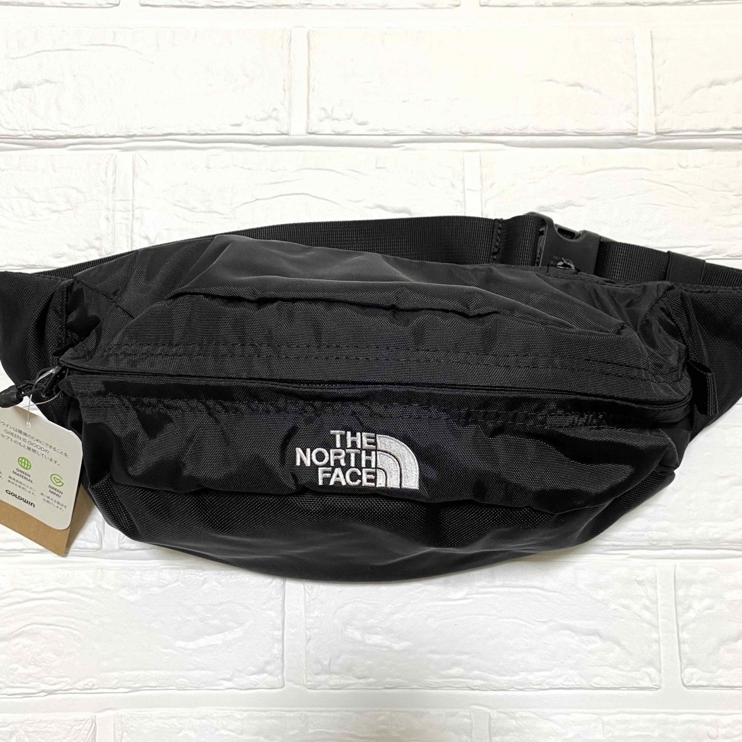 THE NORTH FACE(ザノースフェイス)のノースフェイス スウィープ ボディバッグ 4リットル ブラック 新品 タグ付き メンズのバッグ(ボディーバッグ)の商品写真