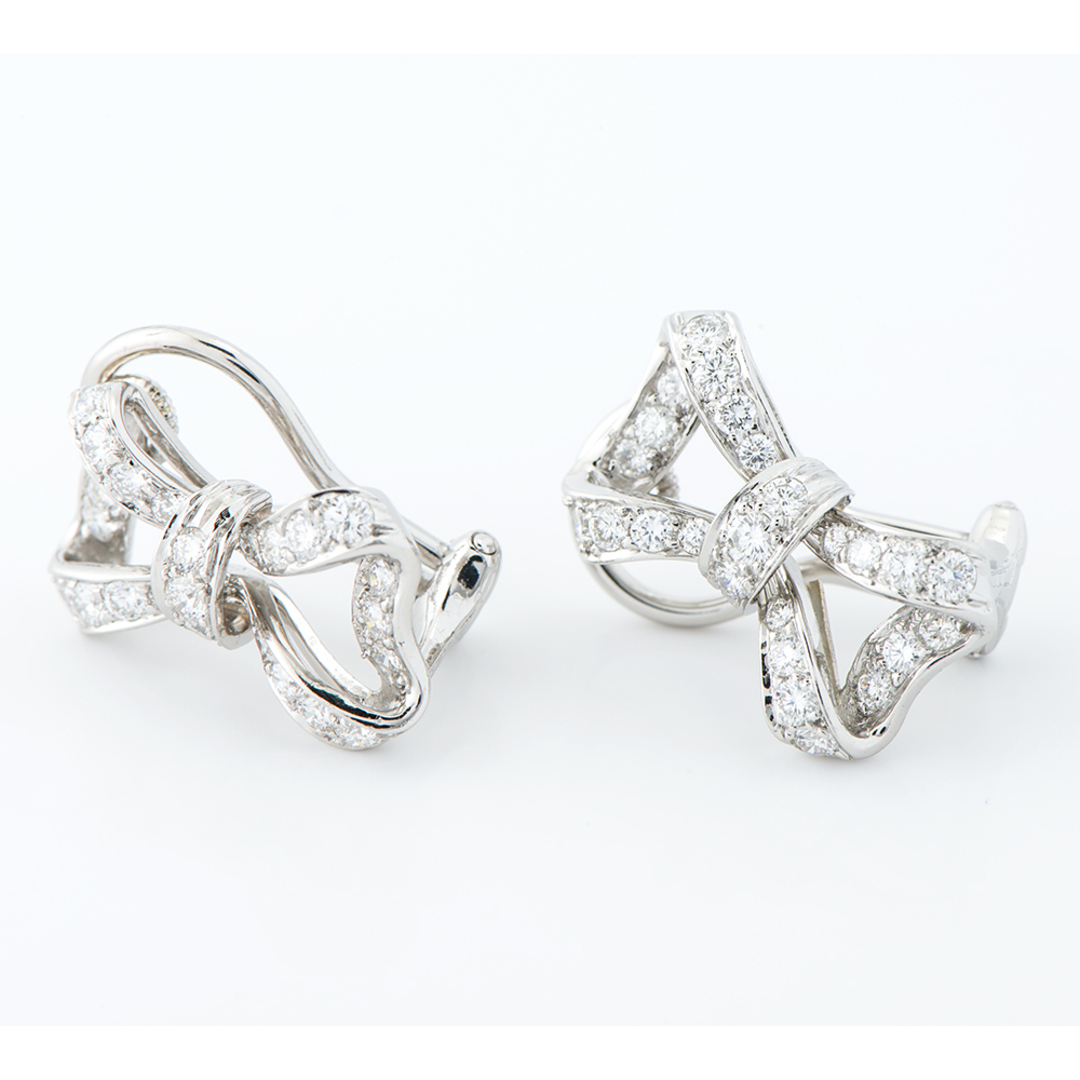 Tiffany & Co.(ティファニー)のティファニー リボンモチーフ  ダイヤモンド  イヤリング レディースのアクセサリー(イヤリング)の商品写真