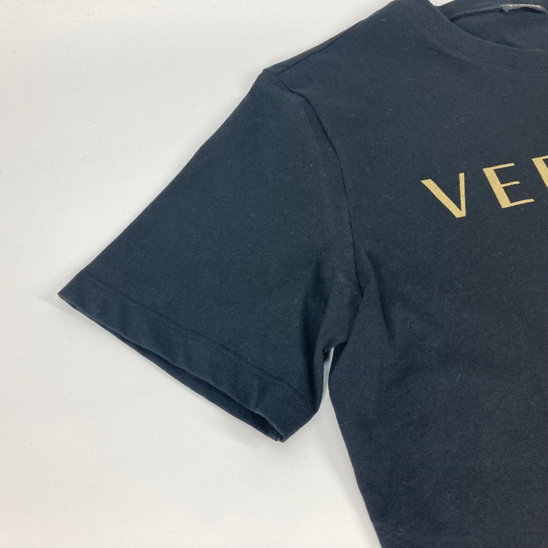 VERSACE(ヴェルサーチ)のヴェルサーチ VERSACE ロゴ アパレル トップス 半袖Ｔシャツ コットン ブラック 美品 レディースのトップス(Tシャツ(半袖/袖なし))の商品写真