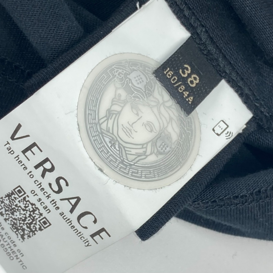 VERSACE - ヴェルサーチ VERSACE ロゴ アパレル トップス 半袖T VERSACE - ヴェルサーチ VERSACE ロゴ アパレル トップス 半袖T