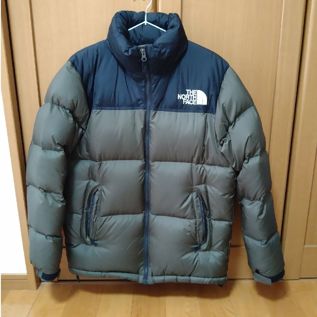 THE NORTH FACE(ザノースフェイス)のノースフェイス　ヌプシジャケット　ニュートープ　オリーブ メンズのジャケット/アウター(ダウンジャケット)の商品写真