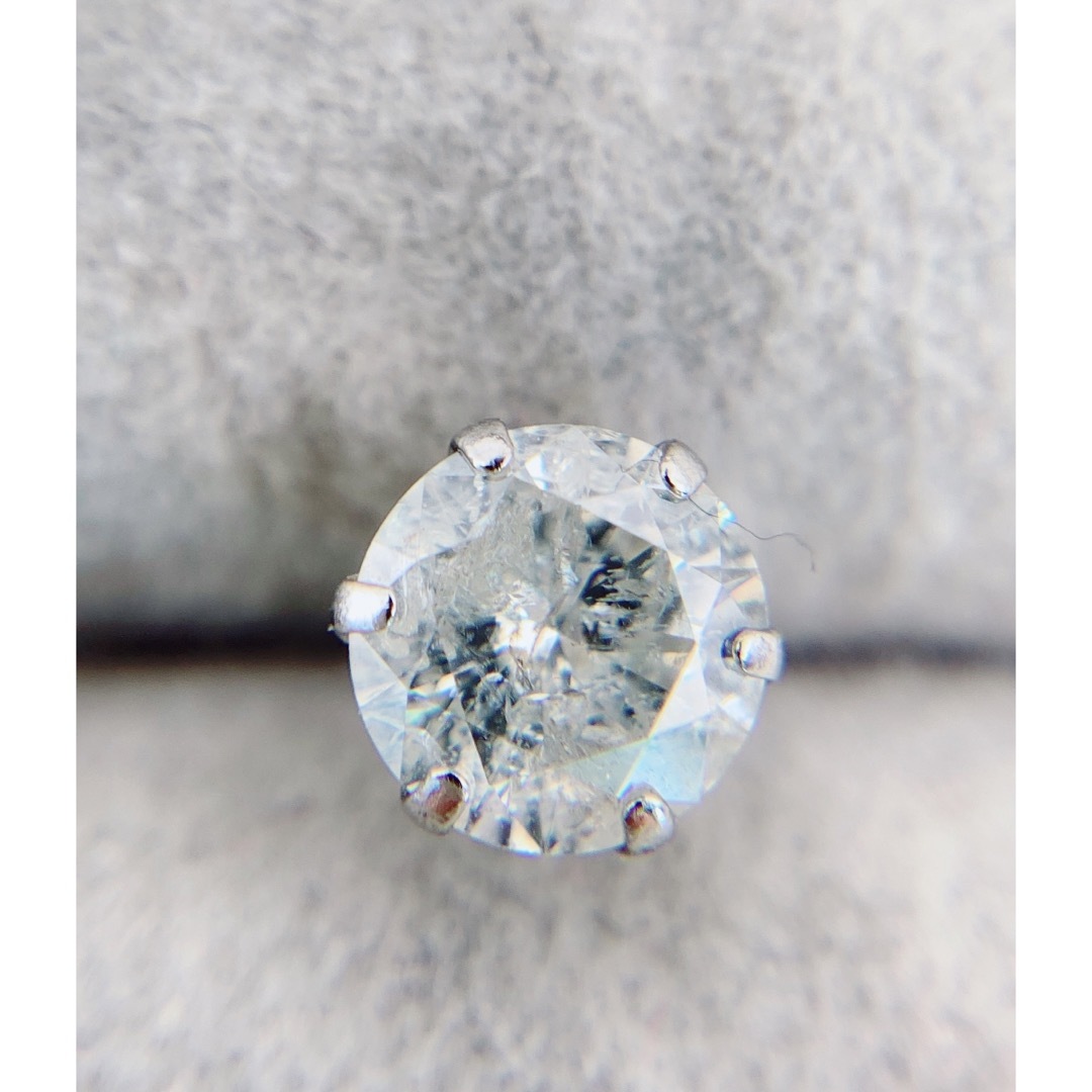 天然 ダイヤモンド 0.68ct 0.70ct 一粒 両耳 ピアス レディースのアクセサリー(ピアス)の商品写真