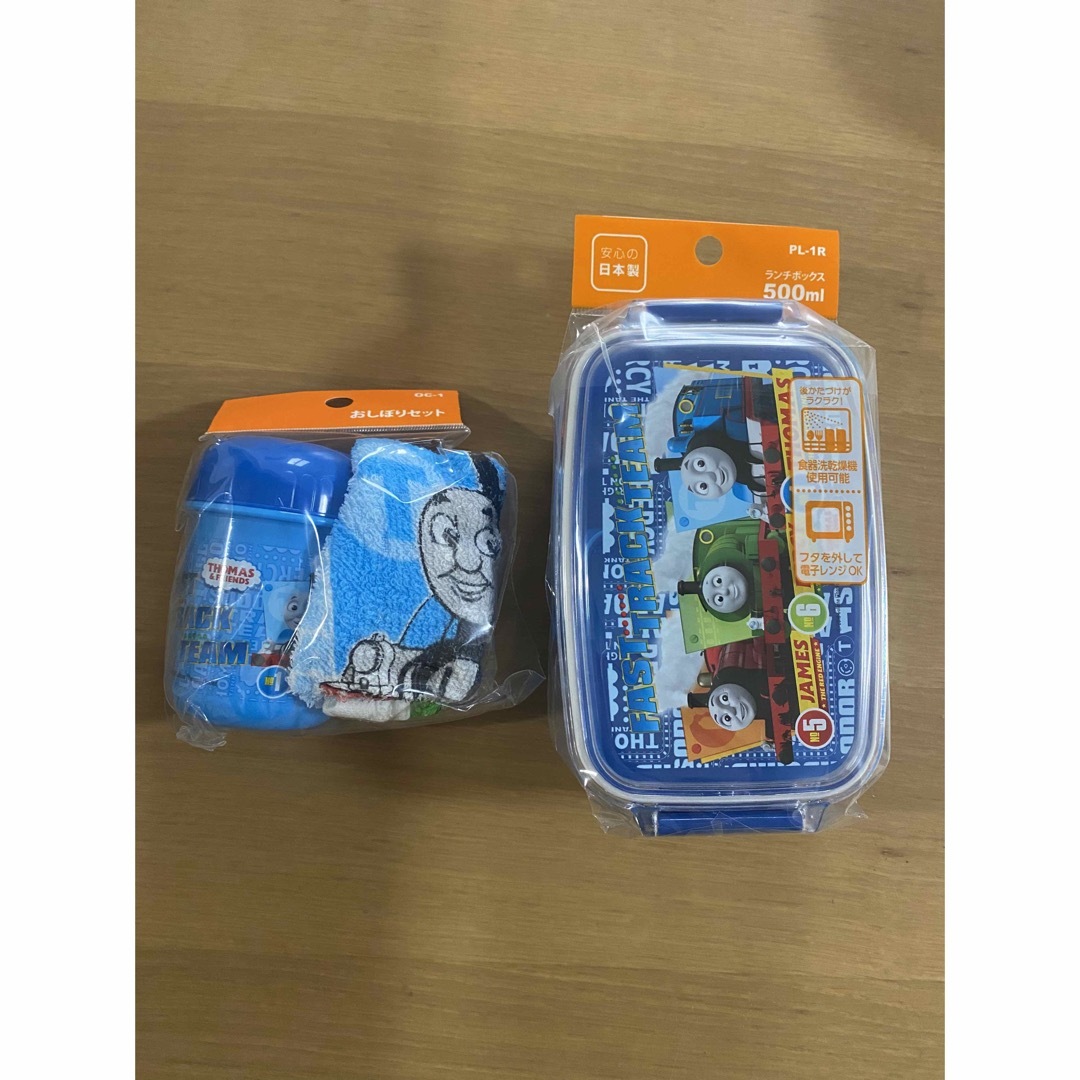 THOMAS(トーマス)のトーマス　お弁当箱　おしぼりセット インテリア/住まい/日用品のキッチン/食器(弁当用品)の商品写真