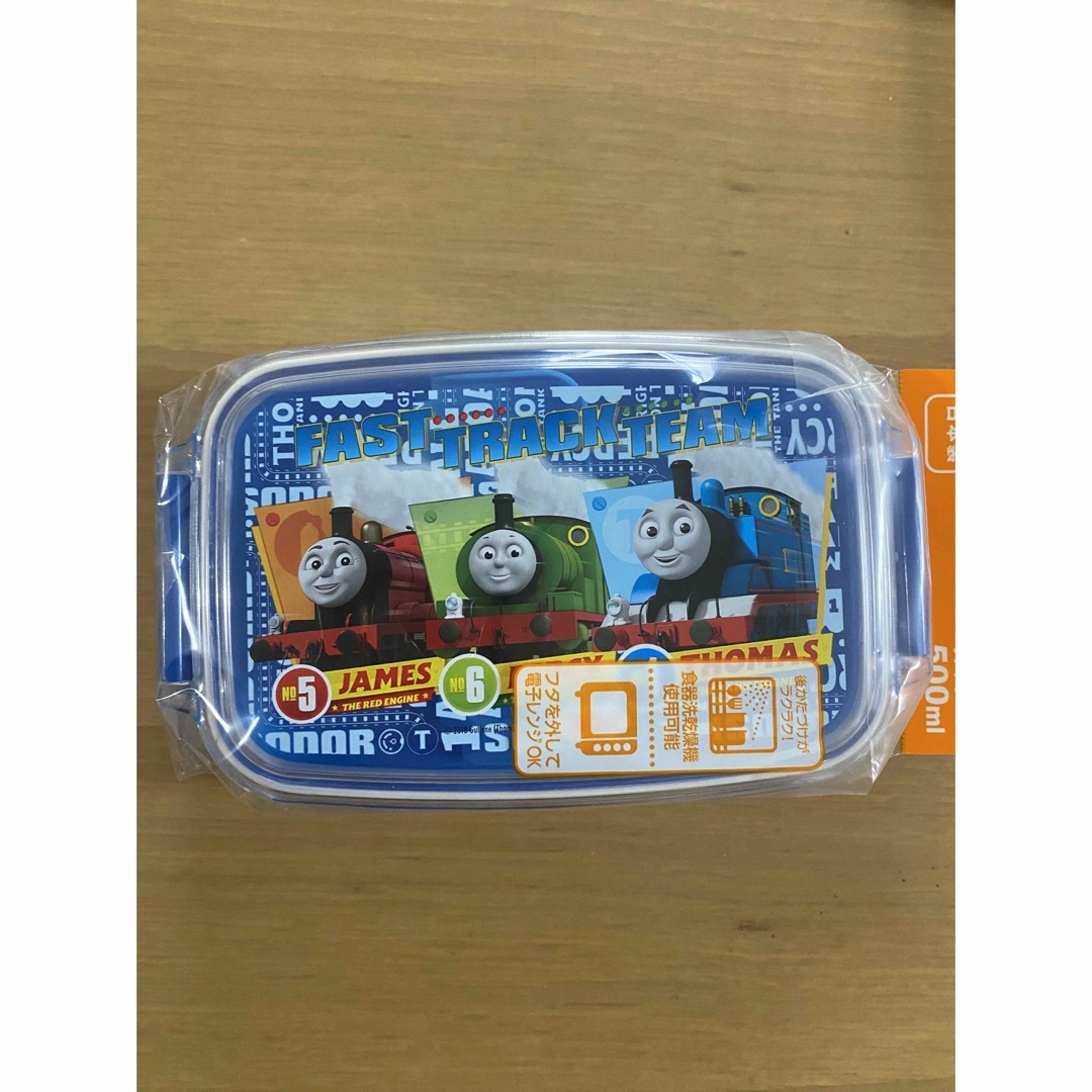 THOMAS(トーマス)のトーマス　お弁当箱　おしぼりセット インテリア/住まい/日用品のキッチン/食器(弁当用品)の商品写真