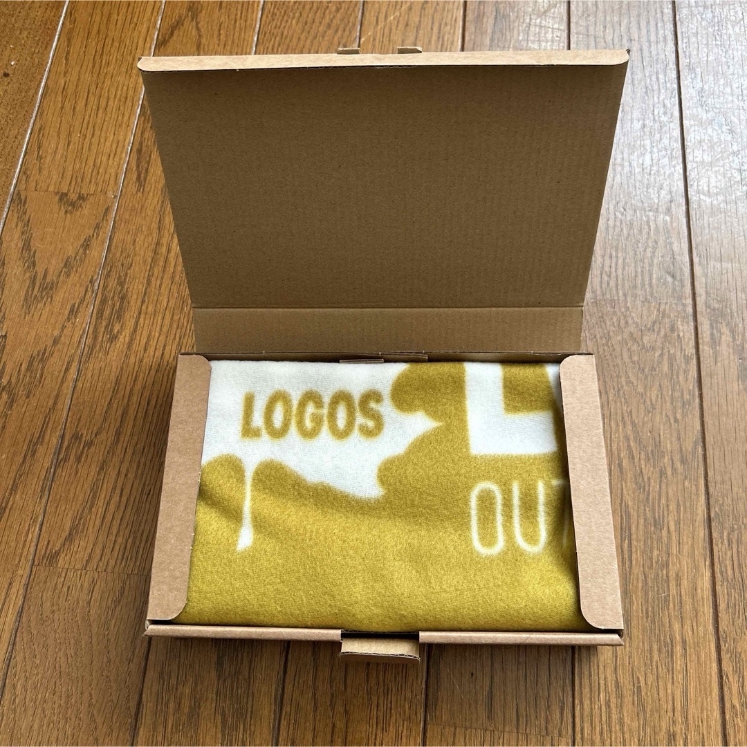 LOGOS(ロゴス)のLOGOS ロゴス フリースブランケット 未使用  ひざ掛け 非売品 スポーツ/アウトドアのアウトドア(その他)の商品写真
