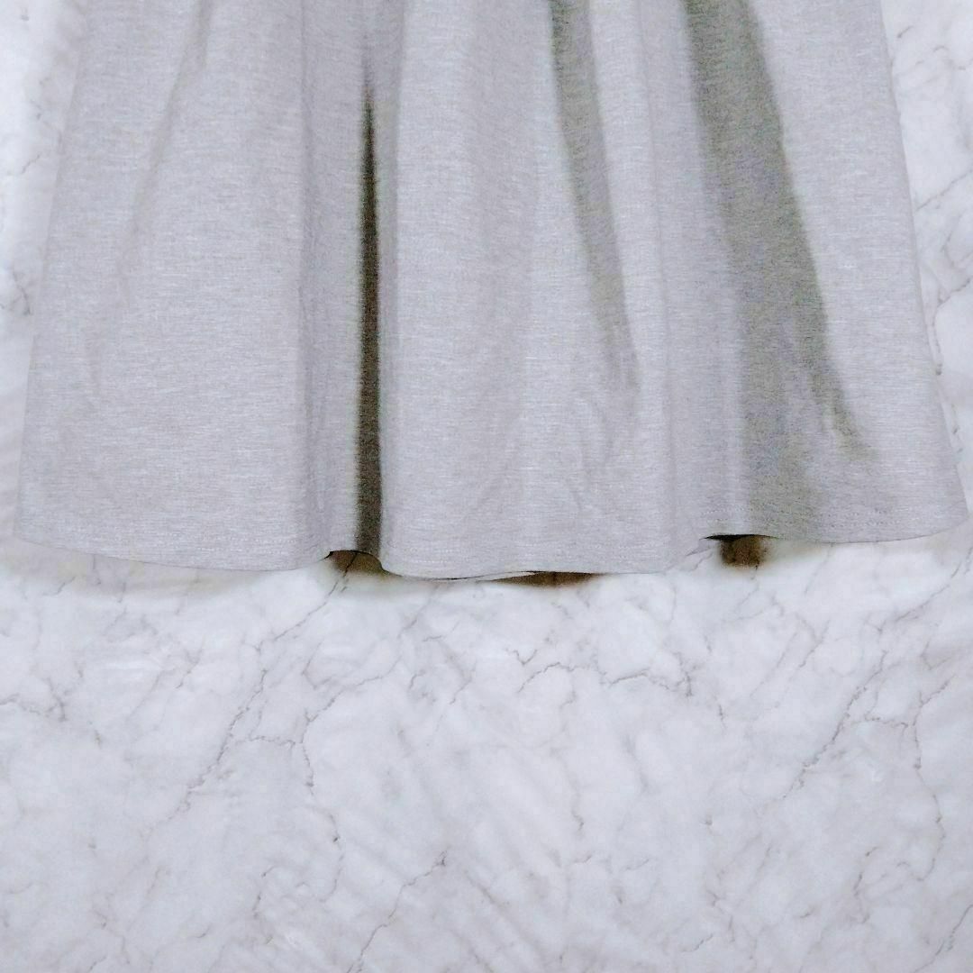 GU(ジーユー)のGU ⭐️ ジーユー　フレアスカート　ウエストゴム　伸縮　レーヨン使用　グレー… レディースのスカート(ひざ丈スカート)の商品写真