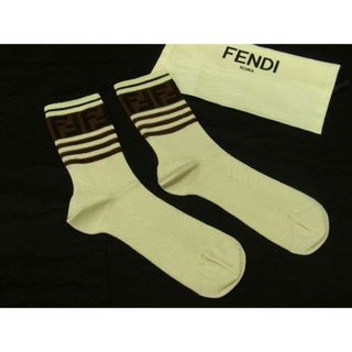 フェンディ(FENDI)の■新品■未使用■ FENDI フェンディ ズッカ柄 ソックス 靴下 ライトベージュ系 AU8039(その他)