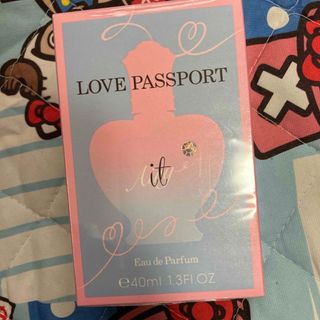 ラブパスポート(Love Passport)のラブ パスポート イット エアリー オードパルファム 40ml(その他)