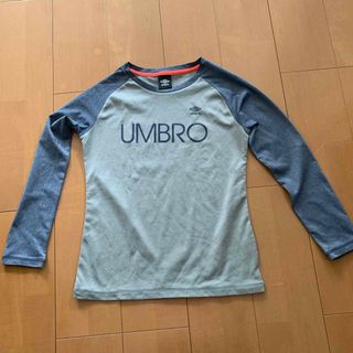 アンブロ(UMBRO)のumbro  長袖Tシャツ　レディース(ウェア)