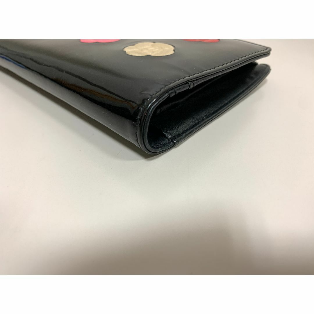 CHANEL(シャネル)のCHANEL シャネル 長財布 メイクアップパレットカメリア 黒 エナメル レディースのファッション小物(財布)の商品写真