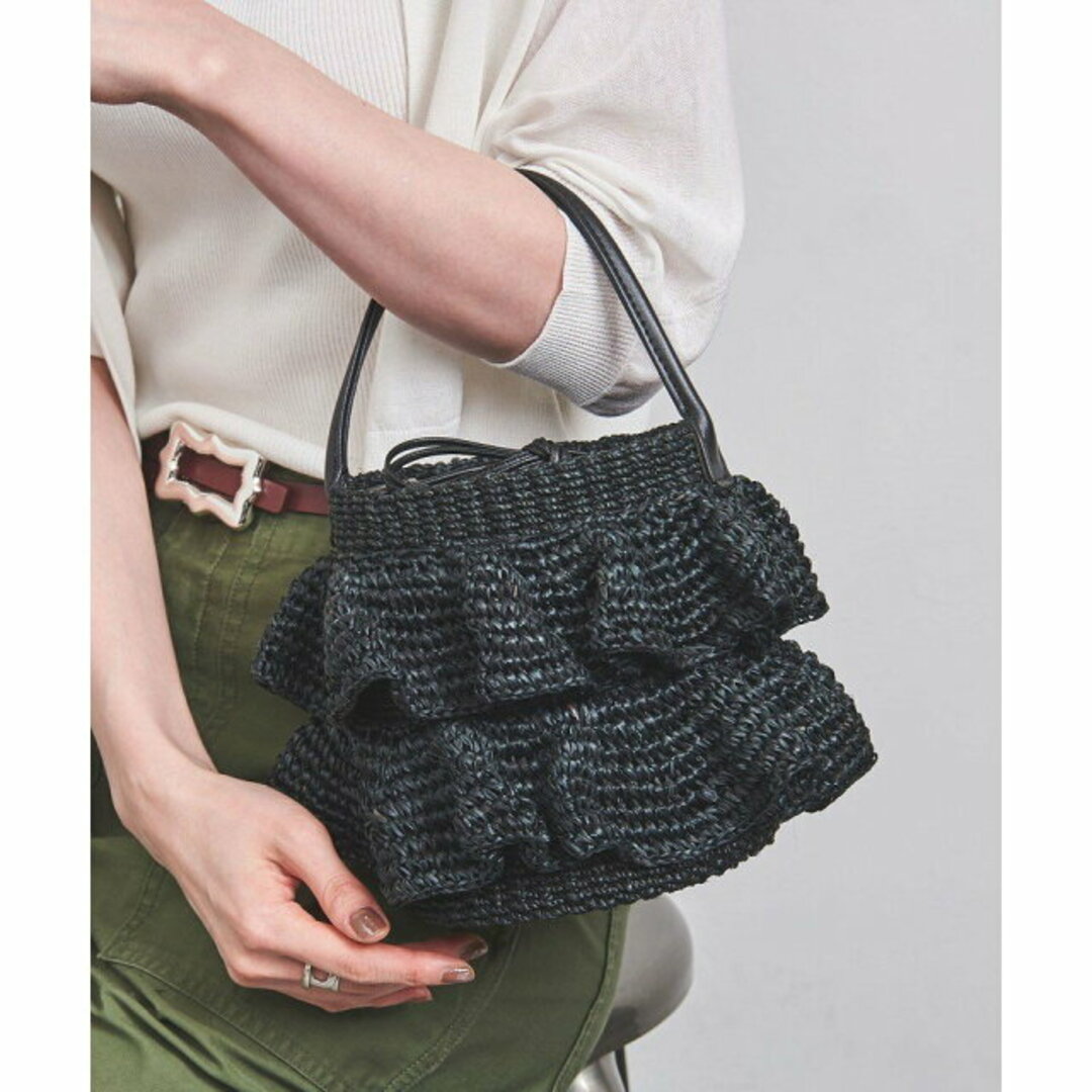 UNITED ARROWS(ユナイテッドアローズ)の【BLACK】【FREE】COMBI ABACA フリル バスケットバッグ レディースのバッグ(かごバッグ/ストローバッグ)の商品写真