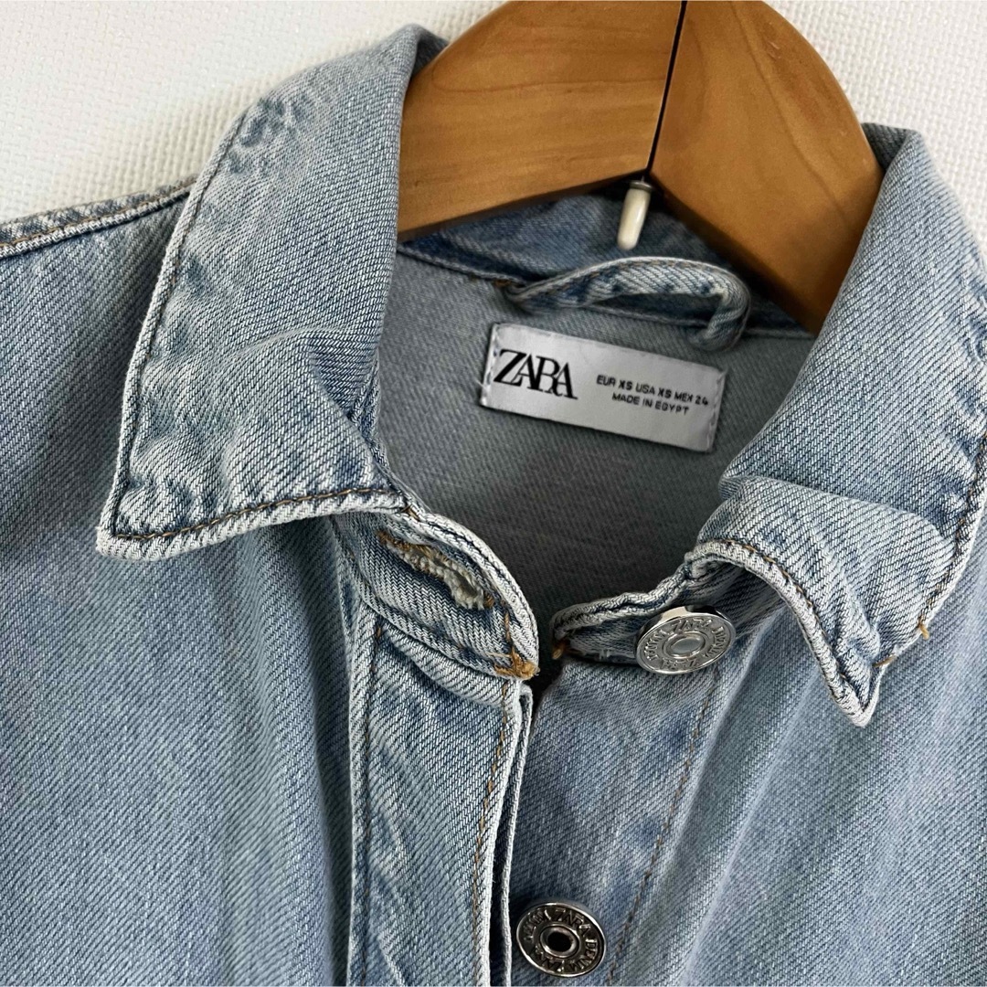 ZARA(ザラ)のZARA デニム　シャツワンピース　ロングジャケット　XS レディースのワンピース(ロングワンピース/マキシワンピース)の商品写真