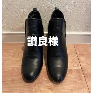 スーツカンパニー(THE SUIT COMPANY)のサイドゴア　8.5cmヒール黒ショートブーツ(ブーツ)