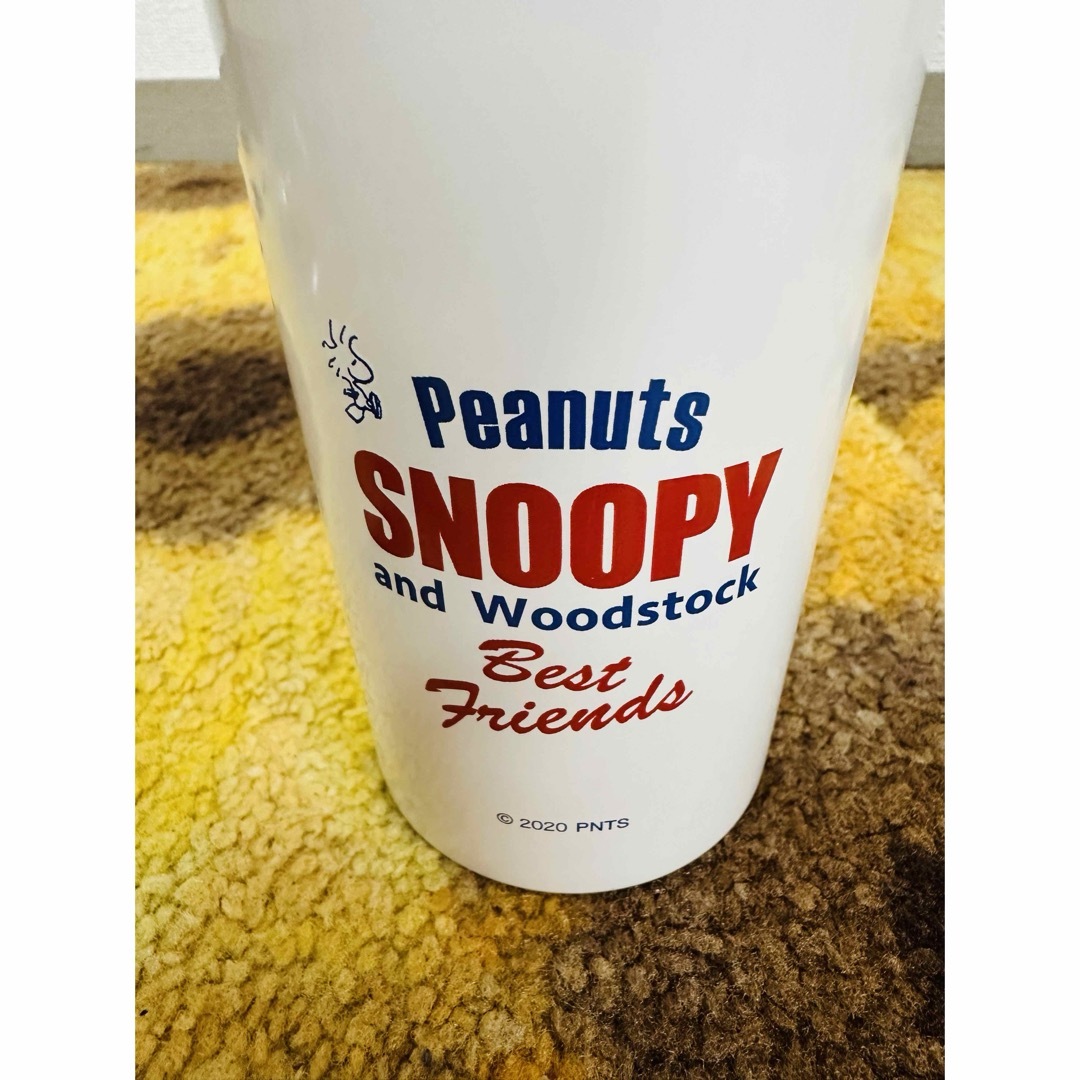 SNOOPY(スヌーピー)の【新品】☆★スヌーピー★☆  ロック付きワンプッシュスレンレスボトル 昭和レトロ キッズ/ベビー/マタニティの授乳/お食事用品(水筒)の商品写真