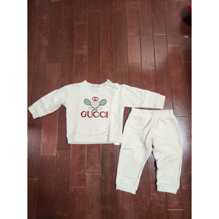 グッチ(Gucci)のGUCCI子供服　セットアップ　12m〜18m(トレーナー)