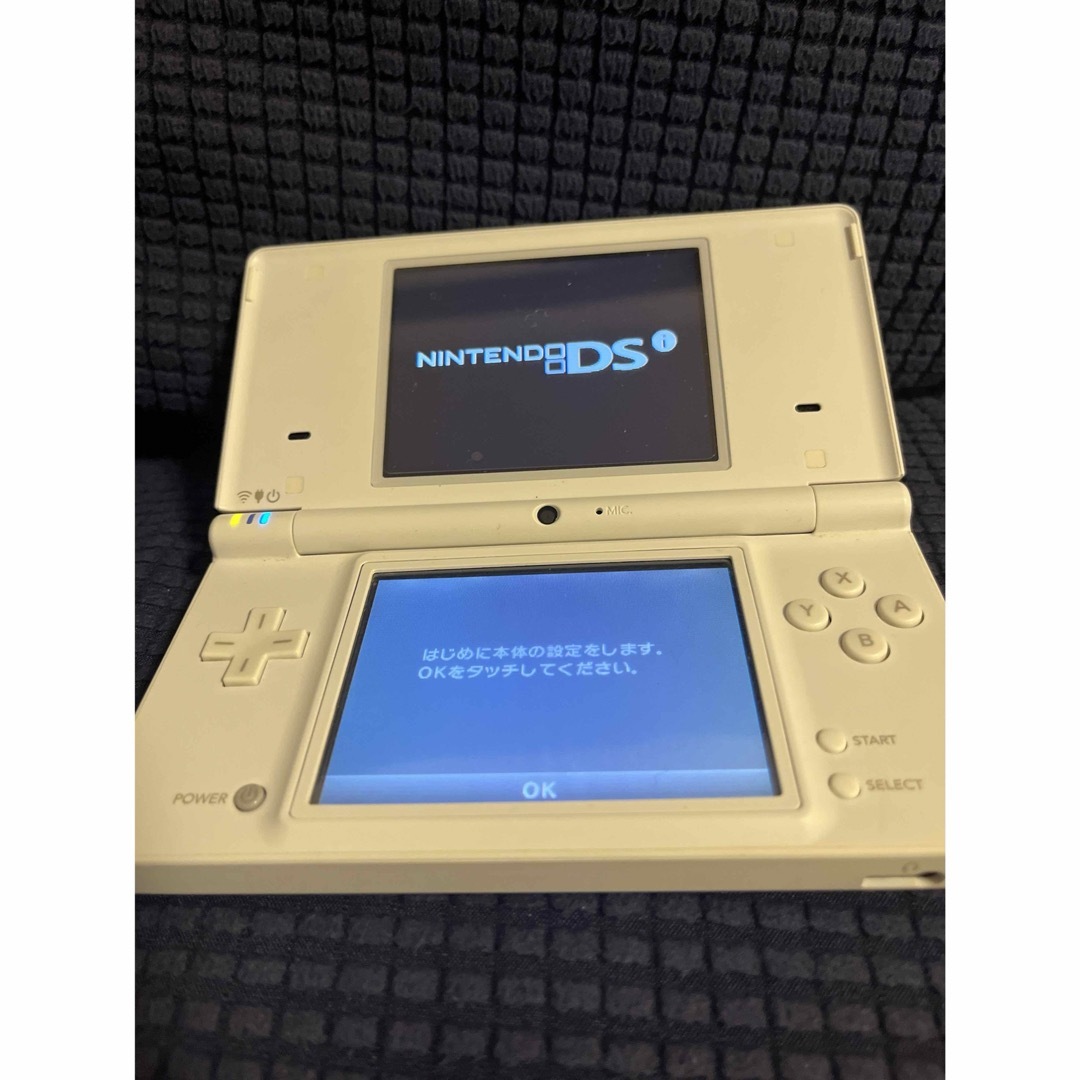 ニンテンドー2DS(ニンテンドー2DS)の2DS 本体 エンタメ/ホビーのゲームソフト/ゲーム機本体(携帯用ゲーム機本体)の商品写真