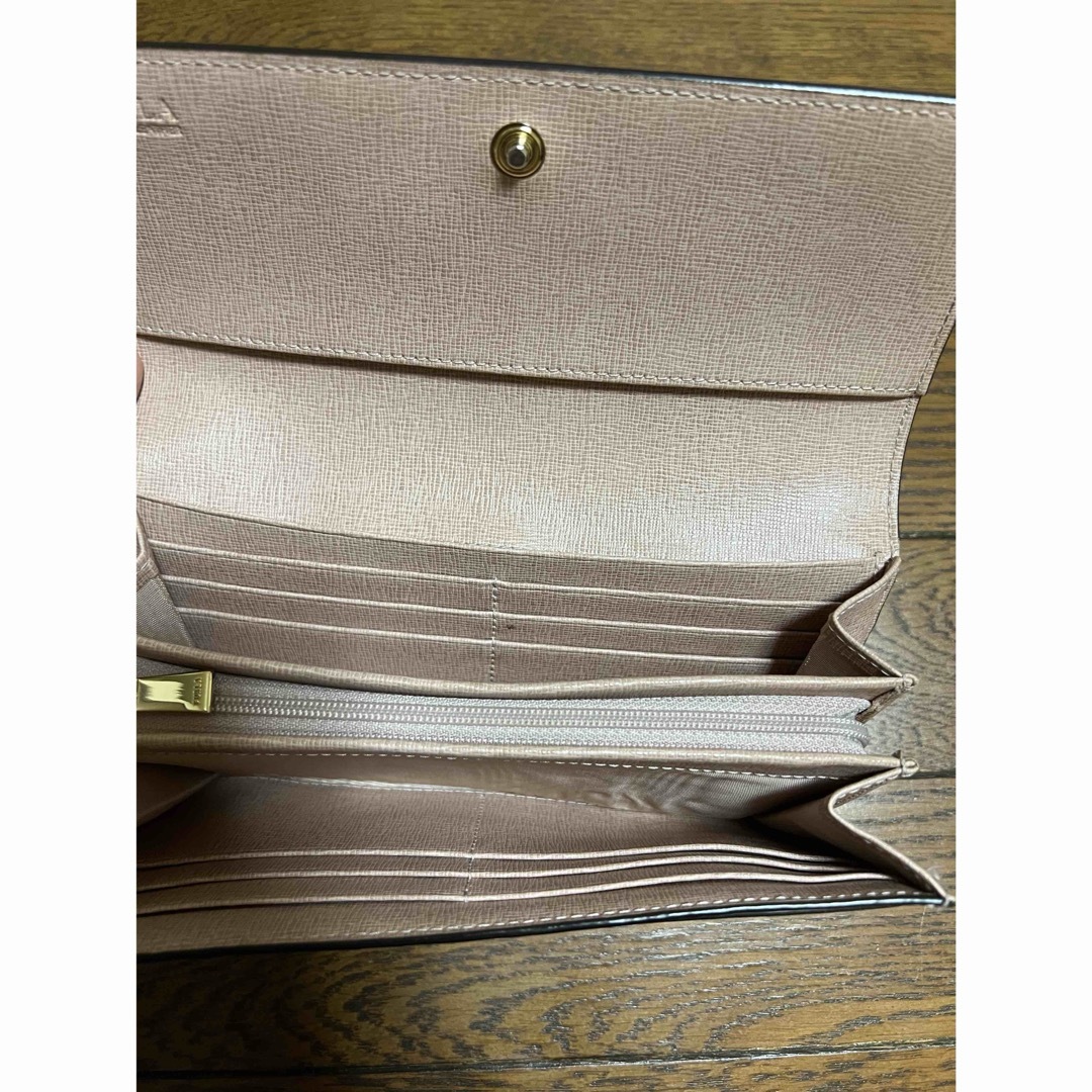 Furla(フルラ)のフルラ　長財布　ムーンストーン　ピンクベージュ レディースのファッション小物(財布)の商品写真