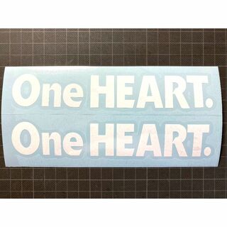 【One HEART】切り文字ステッカー【中白】2枚　ホンダRC213V　CBR(ステッカー)