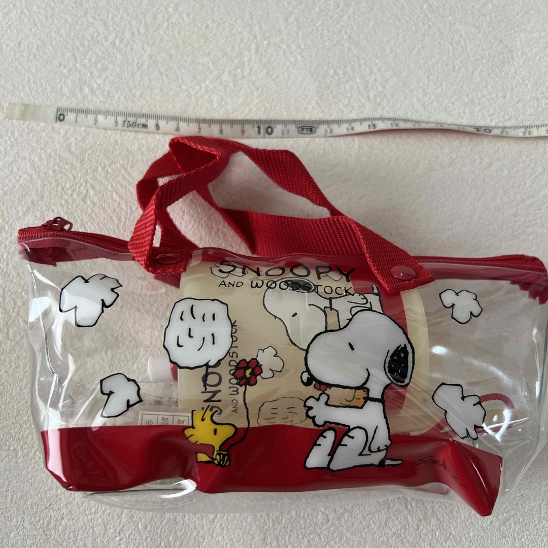 SNOOPY(スヌーピー)のスヌーピー　トラベルポーチ インテリア/住まい/日用品の日用品/生活雑貨/旅行(旅行用品)の商品写真