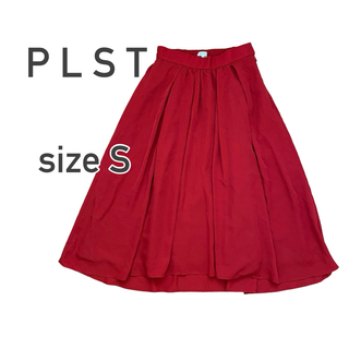 プラステ(PLST)のPLST ヘムフレアスカート レッド S(ひざ丈スカート)