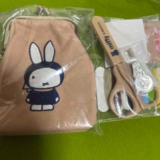 ミッフィー(miffy)のミッフィー刺繍がま口ポーチ＆ソーイングセット(キャラクターグッズ)