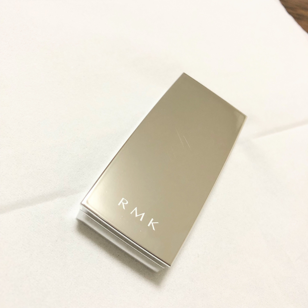 RMK(アールエムケー)のRMK カラーユアルックアイズ 02 コスメ/美容のベースメイク/化粧品(アイシャドウ)の商品写真