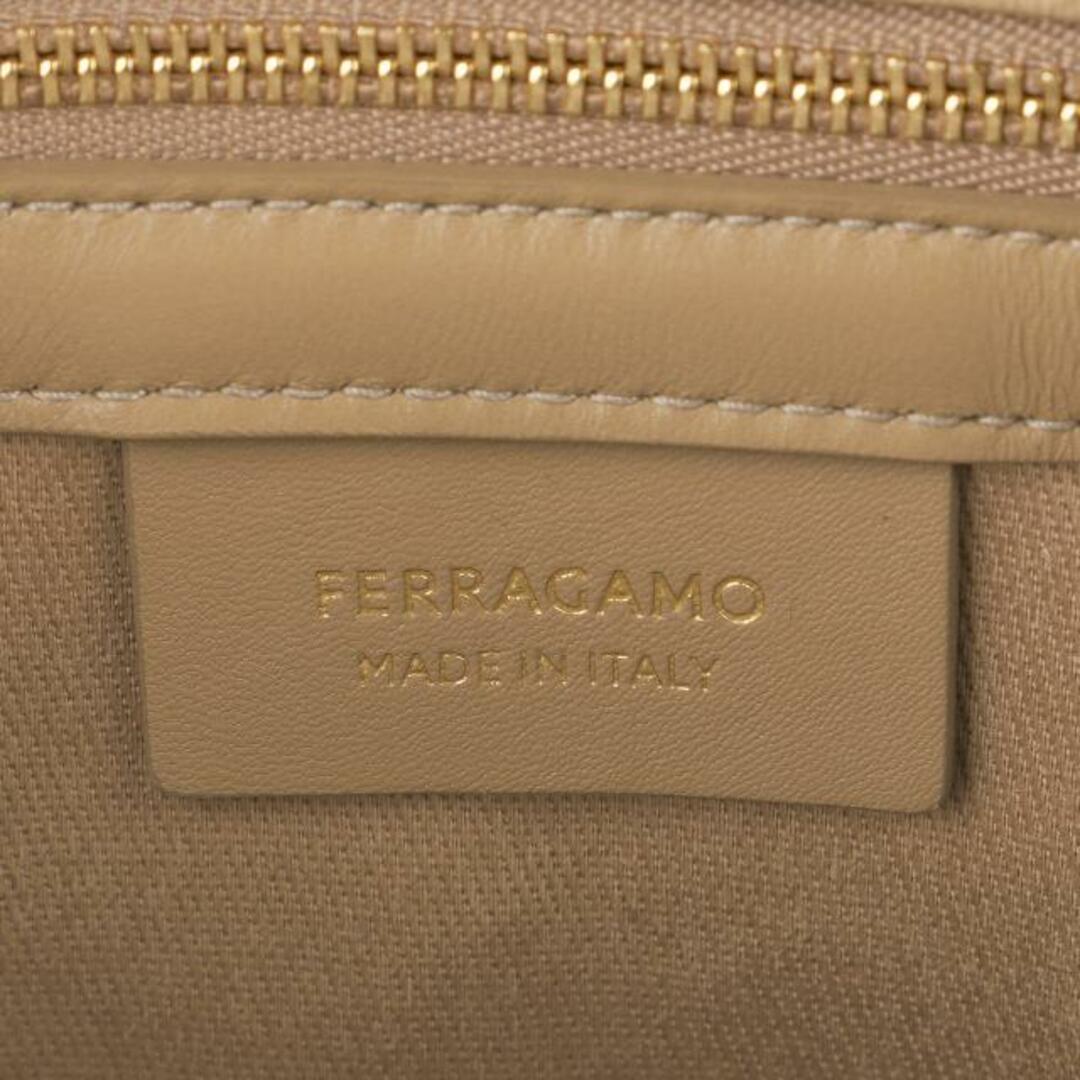 Ferragamo(フェラガモ)の新品 フェラガモ FERRAGAMO トートバッグ トートバッグ(スモール) ベージュ レディースのバッグ(トートバッグ)の商品写真
