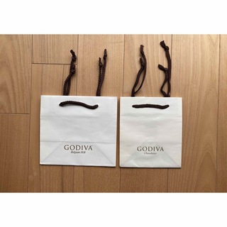 ゴディバ(GODIVA)の【新品未使用】GODIVA 紙袋　2枚(ショップ袋)