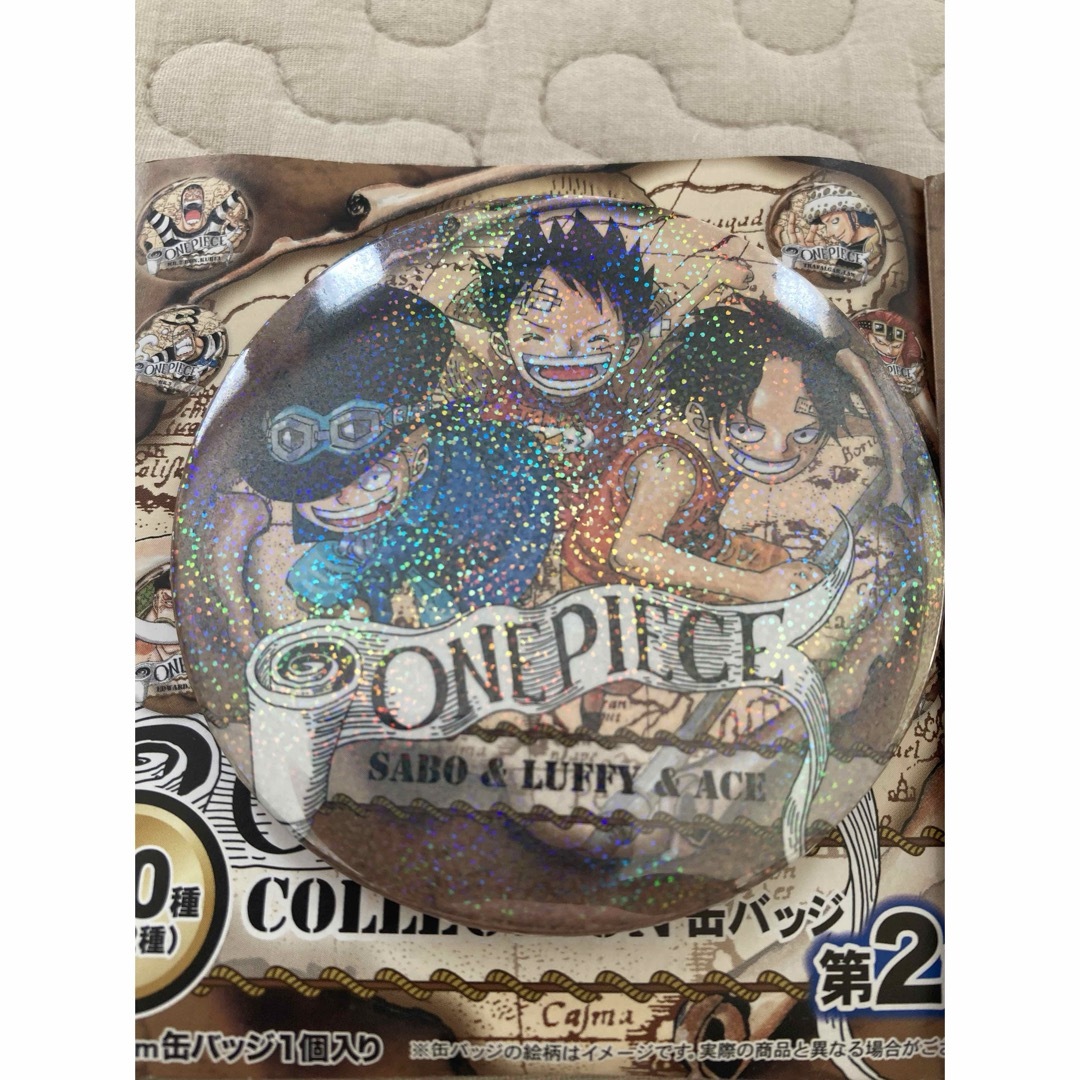 ONE PIECE(ワンピース)のワンピース　コレクション缶バッジ　レアセット エンタメ/ホビーのアニメグッズ(バッジ/ピンバッジ)の商品写真