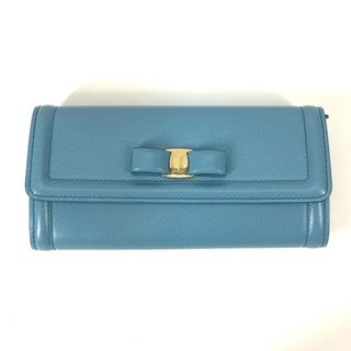 サルヴァトーレフェラガモ(Salvatore Ferragamo)のサルヴァトーレフェラガモ Salvatore Ferragamo ヴァラ リボン りぼん 22D154 パスケース付き ロングウォレット 長財布 レザー ブルー 新品同様(財布)