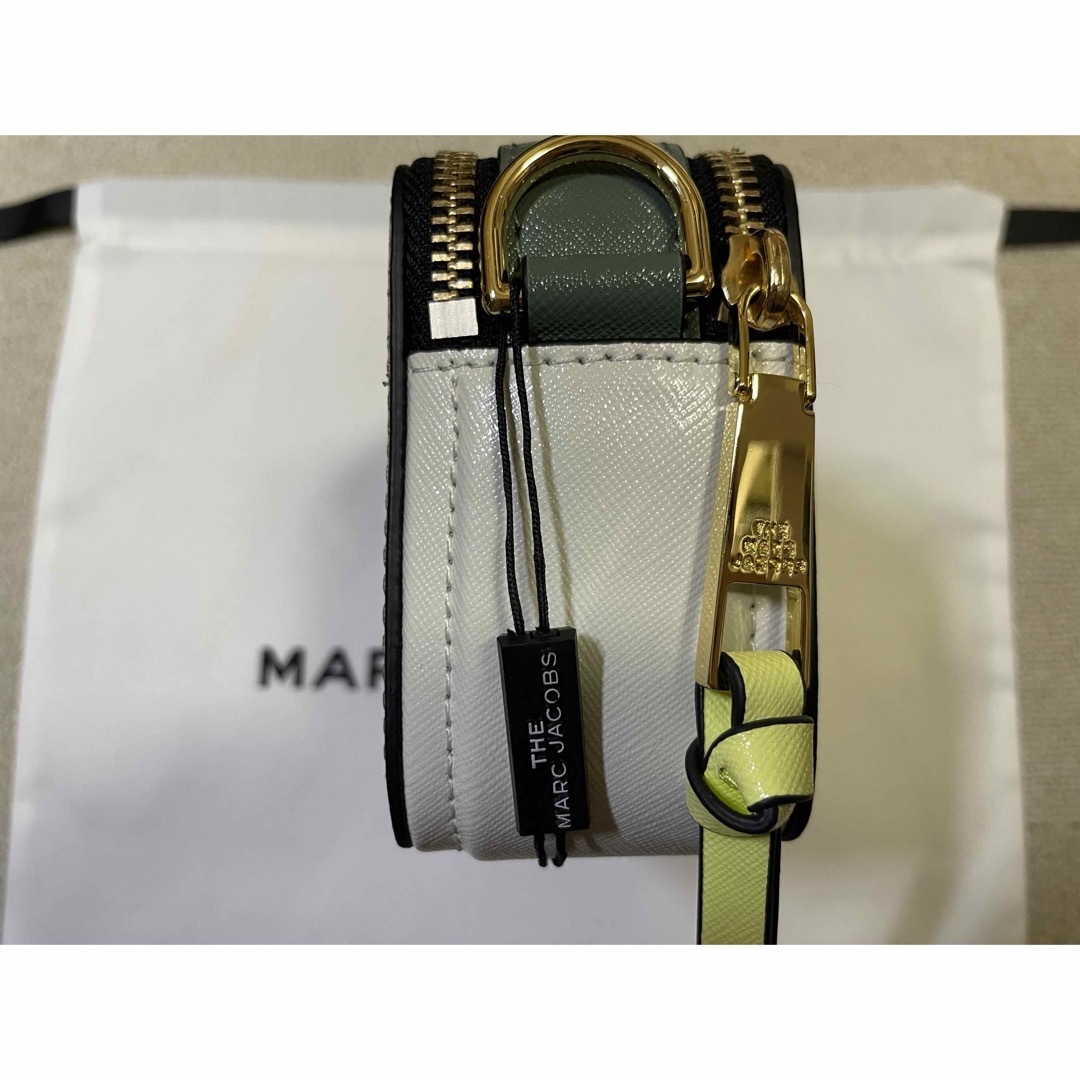 MARC JACOBS(マークジェイコブス)のmarc jacobs snapshot silver sage multi レディースのバッグ(ショルダーバッグ)の商品写真