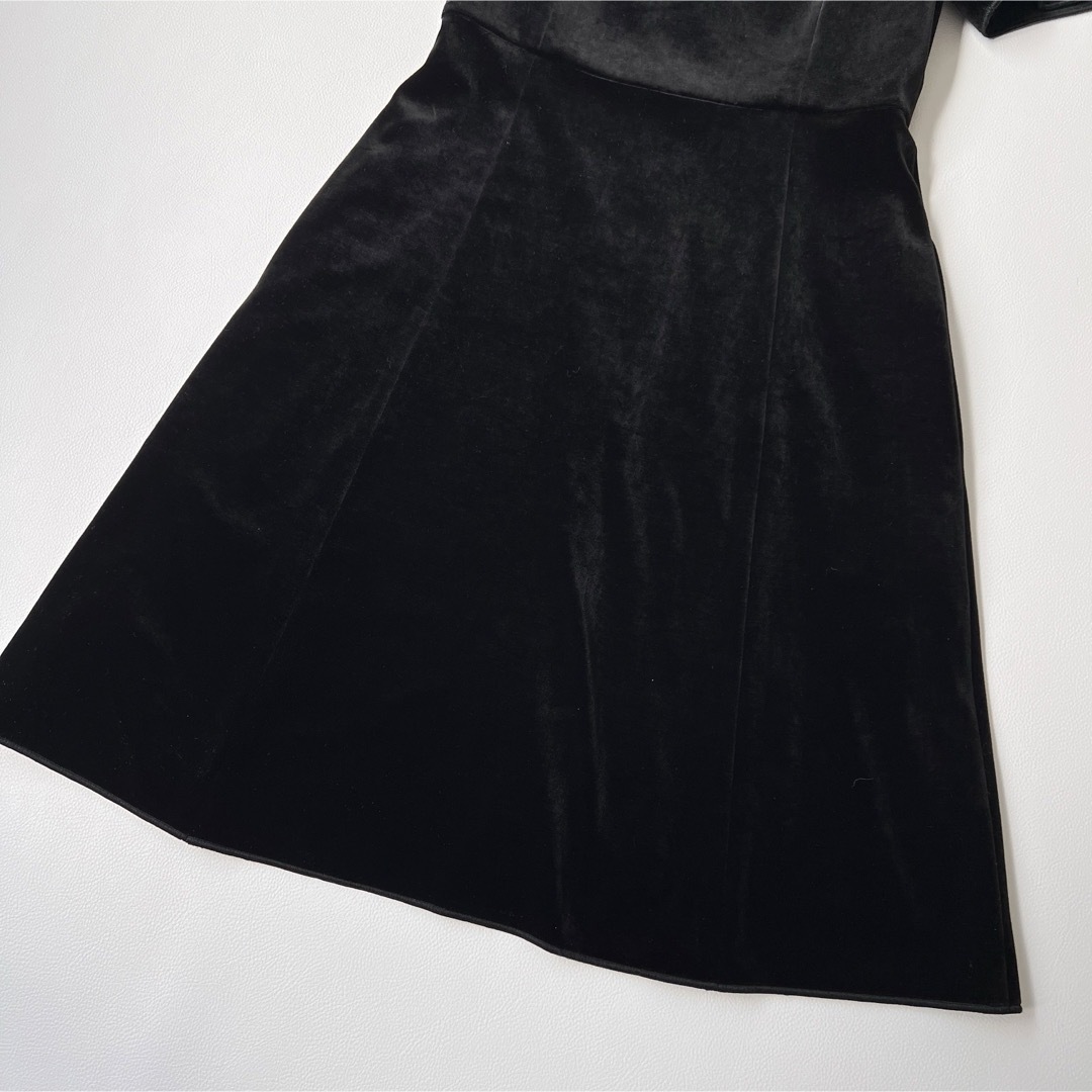 FOXEY NEW YORK(フォクシーニューヨーク)の美品　VELOUR NOIR FOXEY フォクシー　ベロアワンピース　ドレス レディースのワンピース(ひざ丈ワンピース)の商品写真