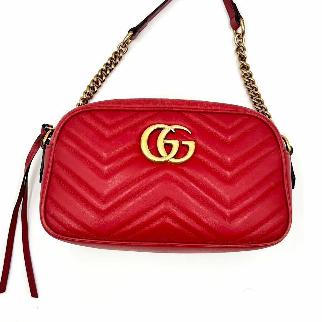 Gucci(グッチ)のGUCCI グッチ GGマーモント キルティングレザー ショルダーバッグ　赤 レディースのバッグ(ショルダーバッグ)の商品写真
