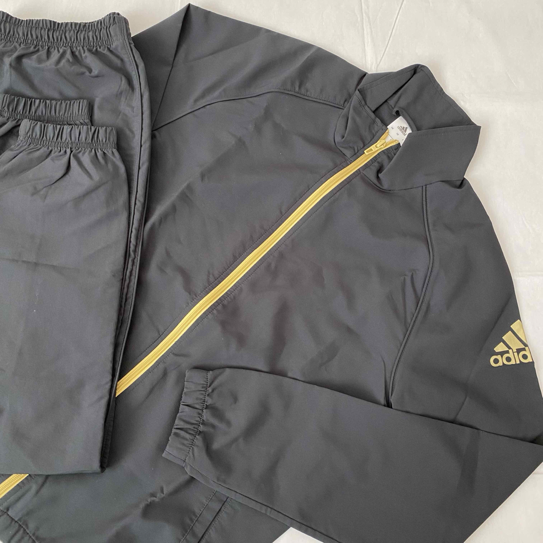 adidas(アディダス)のadidas アディダス  レディース　セットアップ　ジャージ　上下 スポーツ/アウトドアのランニング(ウェア)の商品写真