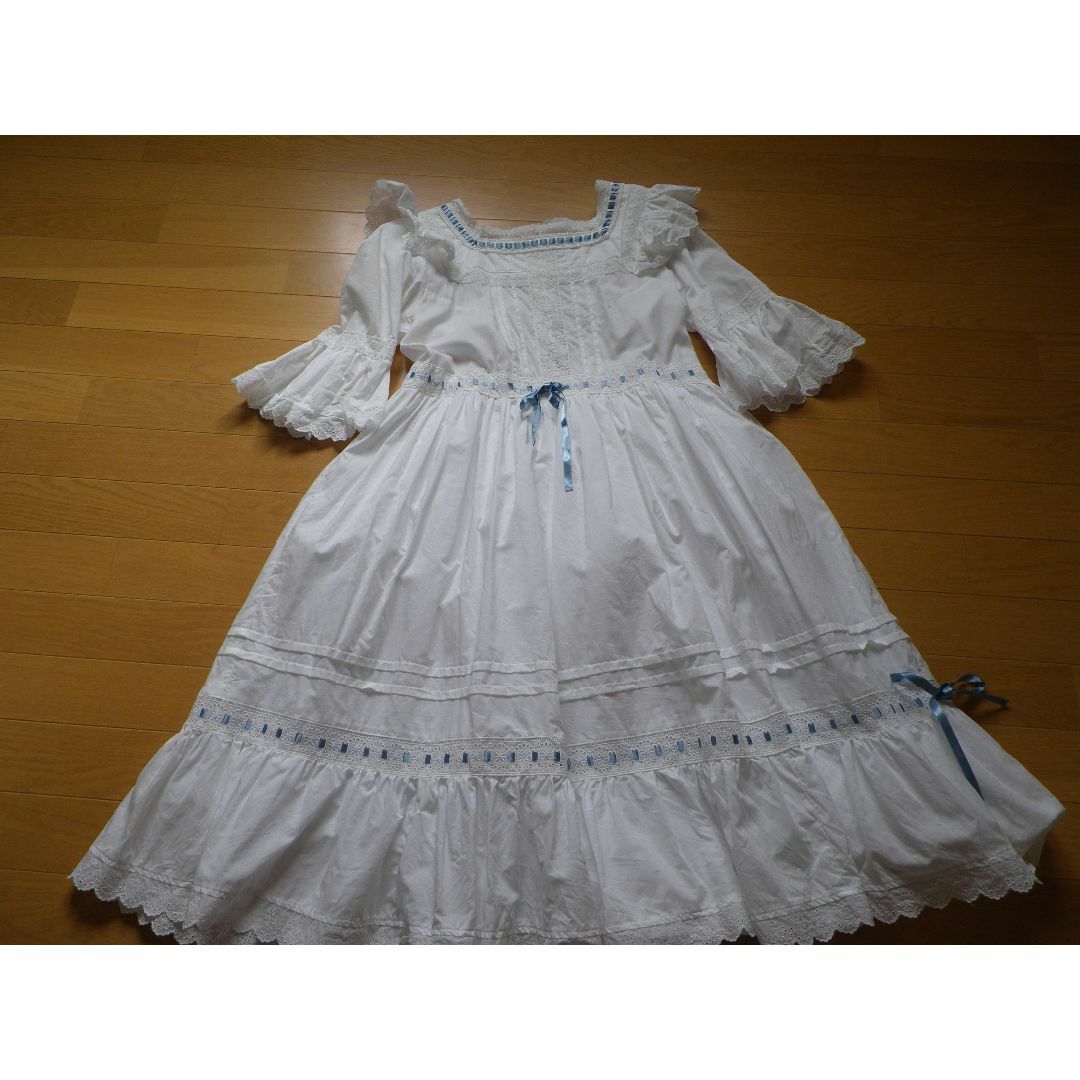 Victorian maiden(ヴィクトリアンメイデン)の3月末まで2023AWSERAPHIM秘密の花園ドレスひざ丈 レディースのワンピース(ひざ丈ワンピース)の商品写真