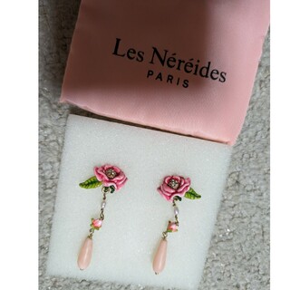 Les Nereides - レネレイド　薔薇のピンクのピアス
