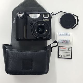 Nikon - 【新品】Nikon COOLPIX P4 純正バッテリーはじめすべて未使用