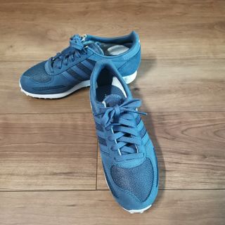 アディダス(adidas)の美品★アディダス★LAトレーナー 22.5cm(スニーカー)