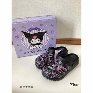 サンリオ(サンリオ)のAMOJI SANRIO Kuromi  コラボ　サンダル　23cm(サンダル)