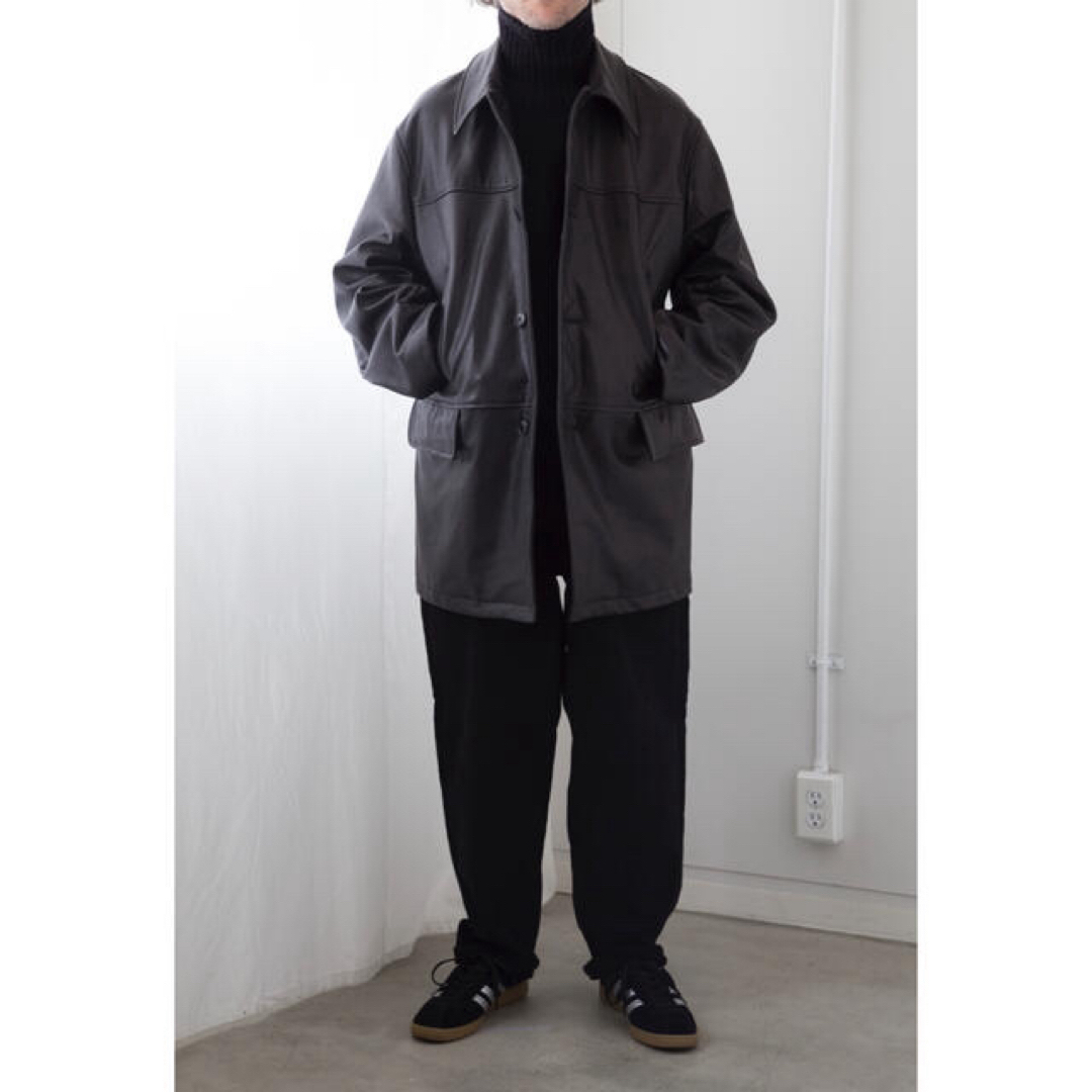 COMOLI(コモリ)のCOMOLI 22AW ラムレザー　コート　カーコート　3 新品 メンズのジャケット/アウター(レザージャケット)の商品写真