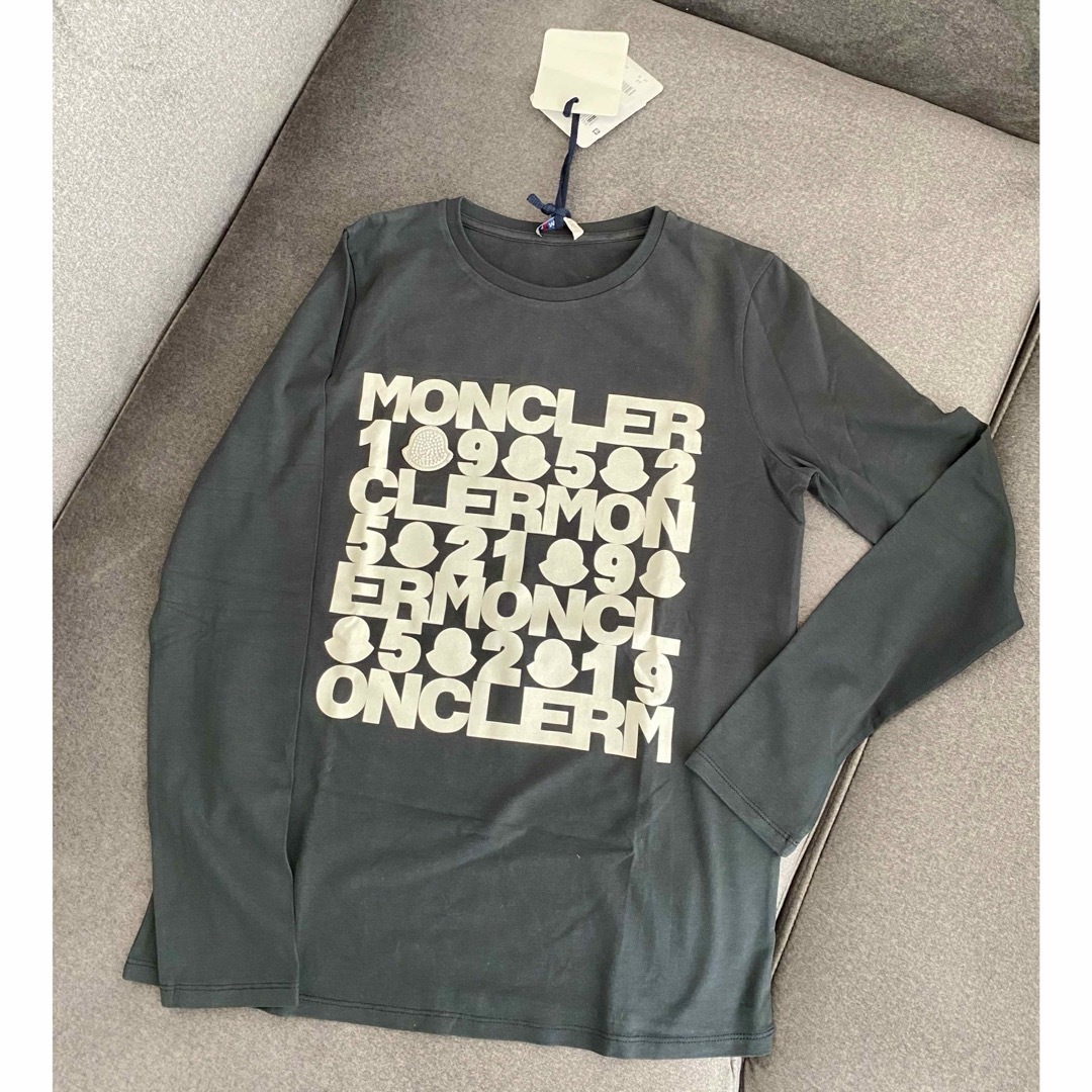 MONCLER(モンクレール)の【新品】大人もOK モンクレール  ロンT moncler レディースのトップス(Tシャツ(長袖/七分))の商品写真