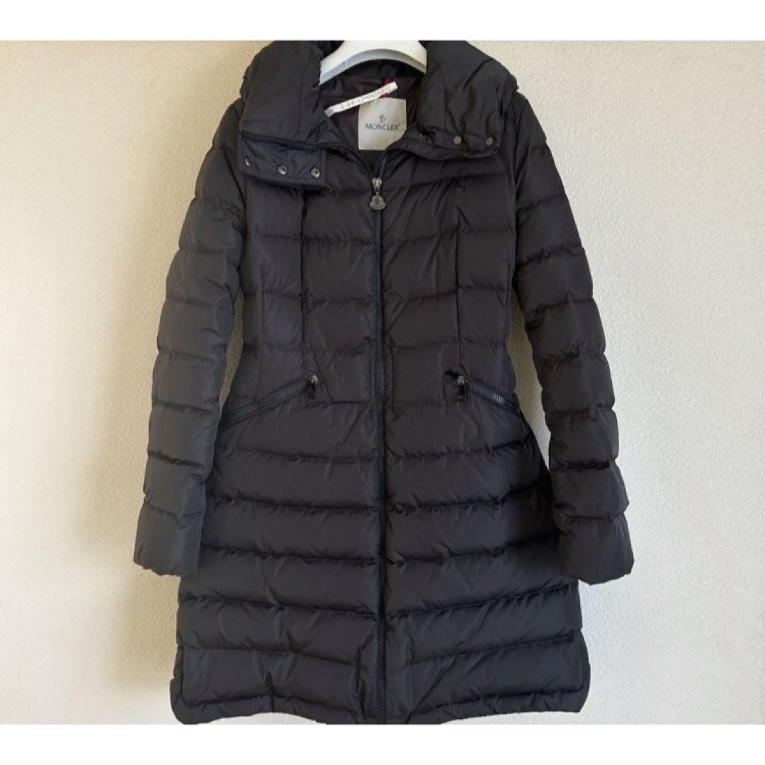 MONCLER(モンクレール)のMONCLERモンクレール.フラメッテ 00 ダークグレー(専用ハンガー付き) レディースのジャケット/アウター(ダウンジャケット)の商品写真