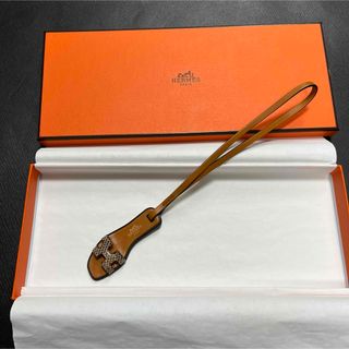 エルメス(Hermes)のHERMES  オランナノ　リザード　ナチュラ　　ほぼ新品(チャーム)