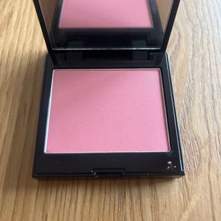 ローラメルシエ(laura mercier)のローラ メルシエ　ブラッシュカラーインフュージョン　02 ローズ(チーク)