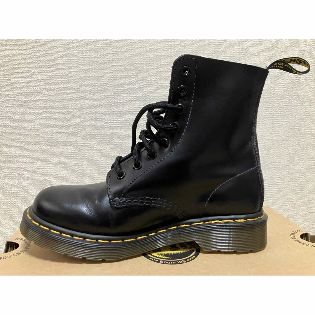 Dr.Martens(ドクターマーチン)のドクターマーチン♪レディース♪ブーツ♪箱付♪13512001 レディースの靴/シューズ(ブーツ)の商品写真