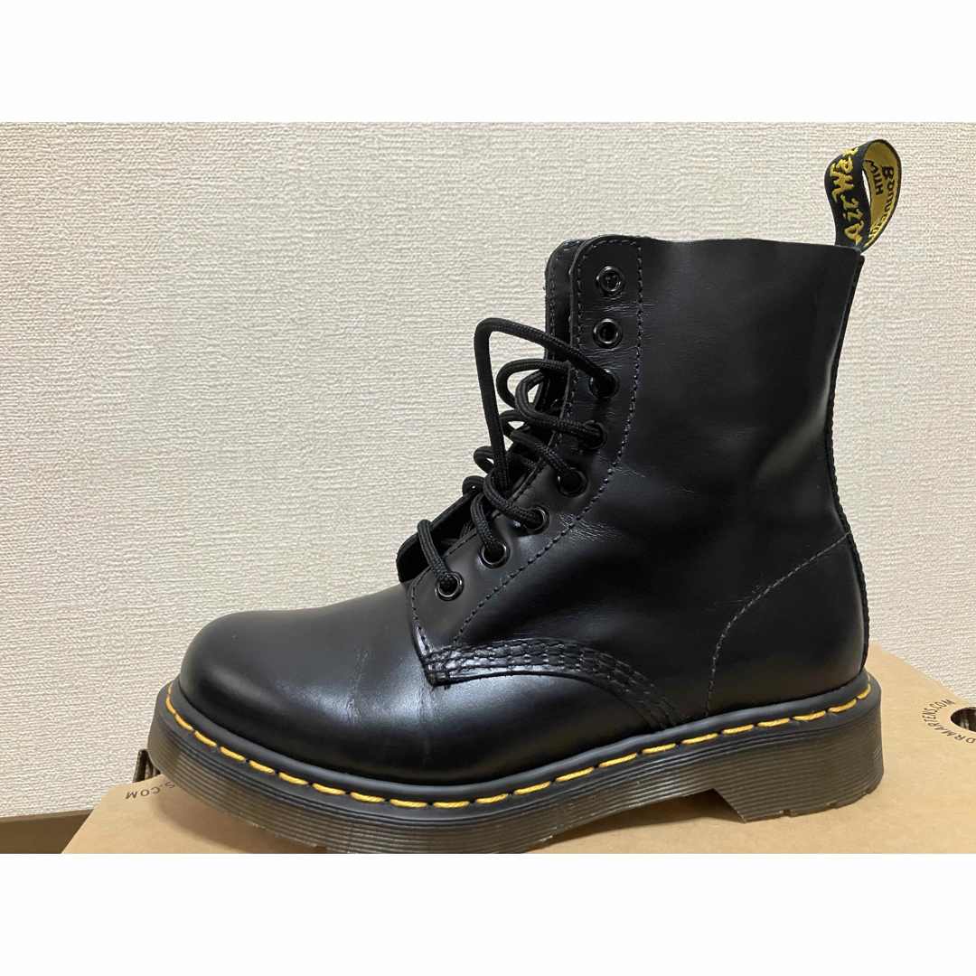 Dr.Martens(ドクターマーチン)のドクターマーチン♪レディース♪ブーツ♪箱付♪13512001 レディースの靴/シューズ(ブーツ)の商品写真