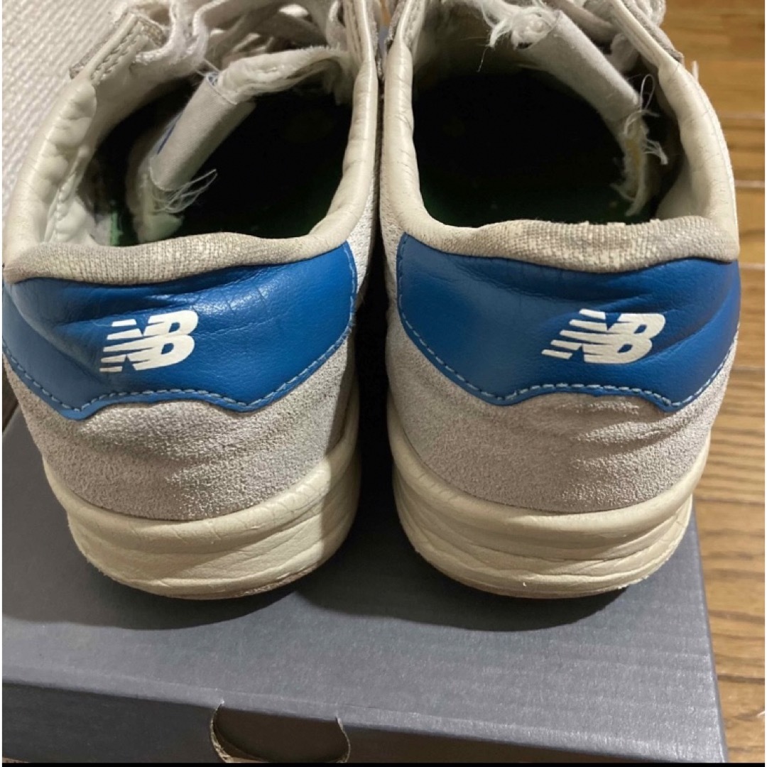 New Balance(ニューバランス)の※期間限定※ニューバランス スニーカー ホワイト 24.5cm CRT300VW レディースの靴/シューズ(スニーカー)の商品写真