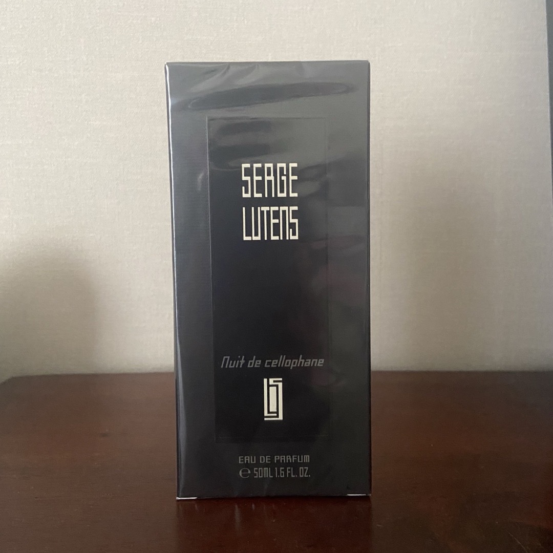 SERGE LUTENS（SHISEIDO）(セルジュルタンス)の新品未開封 セルジュルタンス　ニュイドゥセロファン 50mL コスメ/美容の香水(ユニセックス)の商品写真